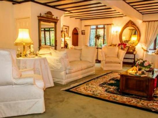 ウィナーズ Tudor Place Bed & Breakfast エクステリア 写真