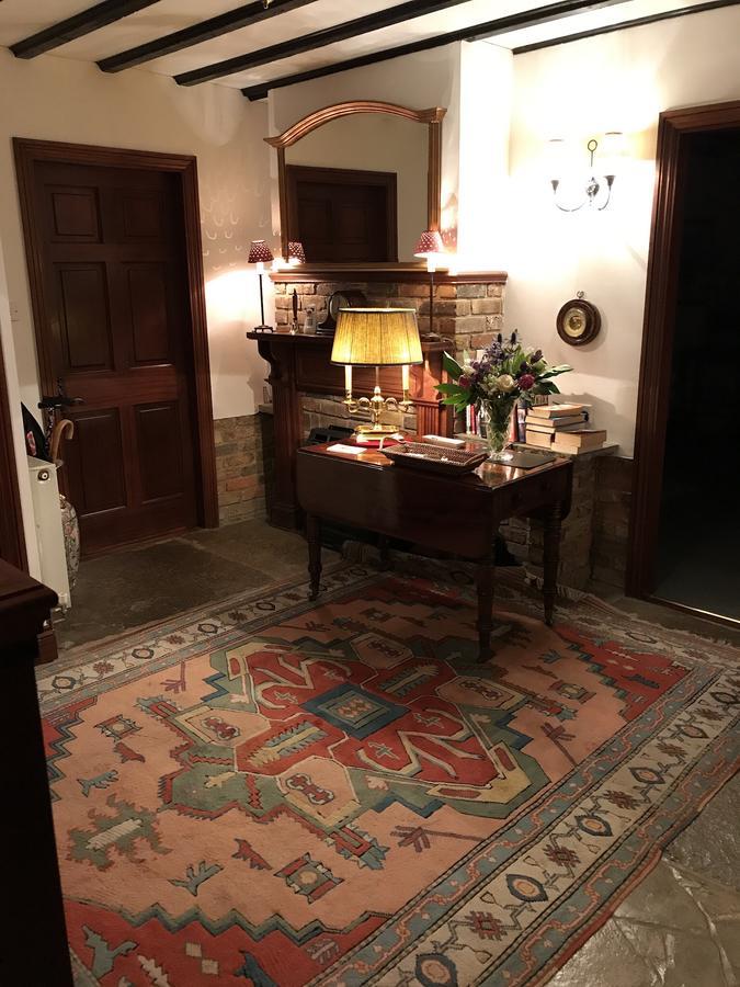 ウィナーズ Tudor Place Bed & Breakfast エクステリア 写真